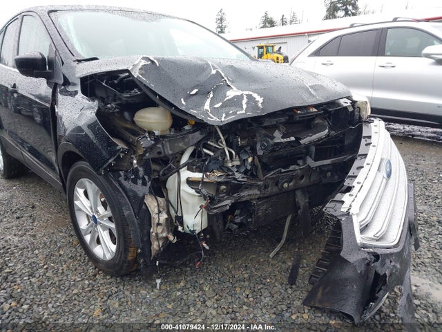 Ford ESCAPE SE 2017 1FMCU9GD3HUC55109 Image 6