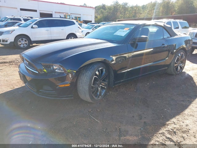 Ford Mustang V6 2014 1ZVBP8EMXE5300165 Image 2