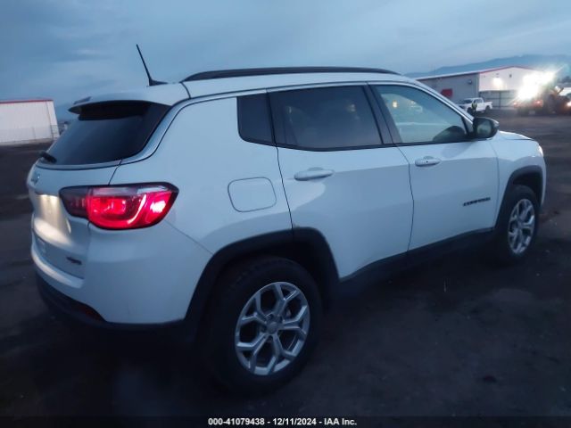 3C4NJDBN7RT118128 Jeep Compass Latitude 4x4