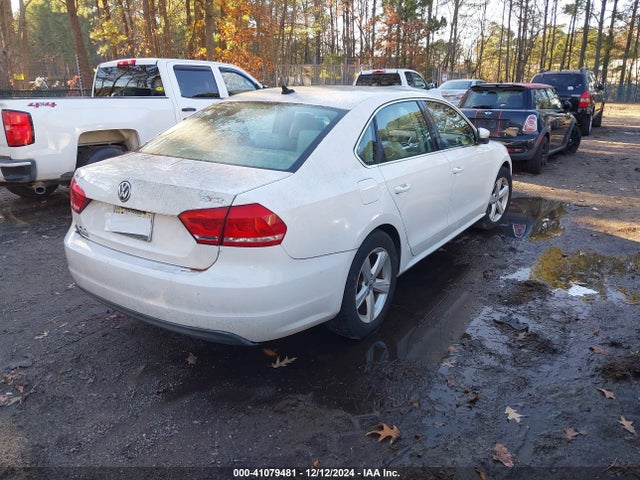 1VWBS7A31EC081162 Volkswagen Passat 1.8t Se