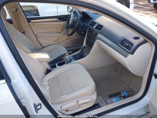 1VWBS7A31EC081162 Volkswagen Passat 1.8t Se