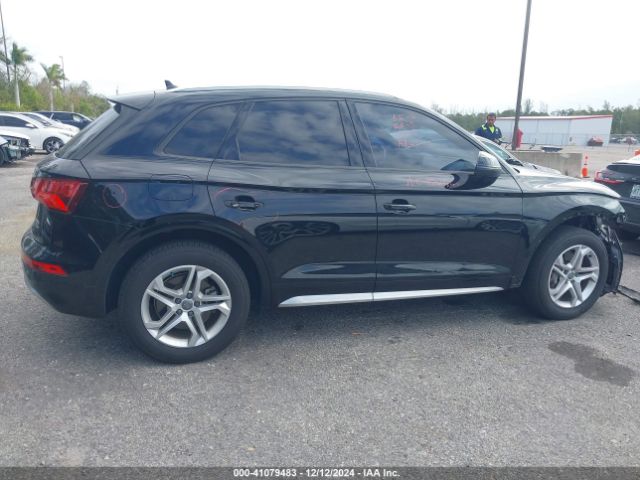 WA1ANAFY6J2111628 Audi Q5 2.0t Premium/2.0t Tech Premium
