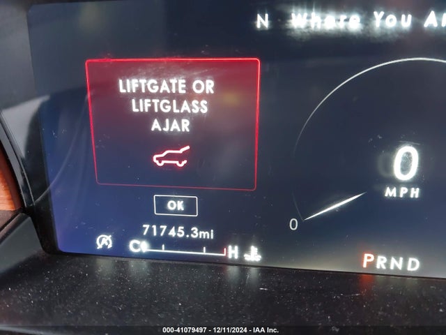 5LMJJ3JT2KEL11827 Lincoln Navigator L Select