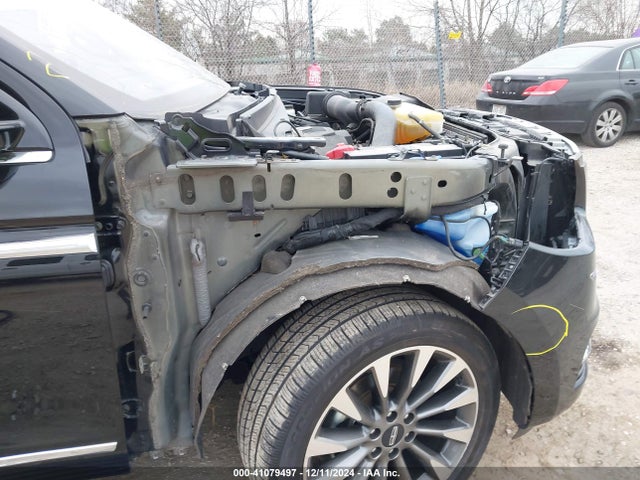 5LMJJ3JT2KEL11827 Lincoln Navigator L Select