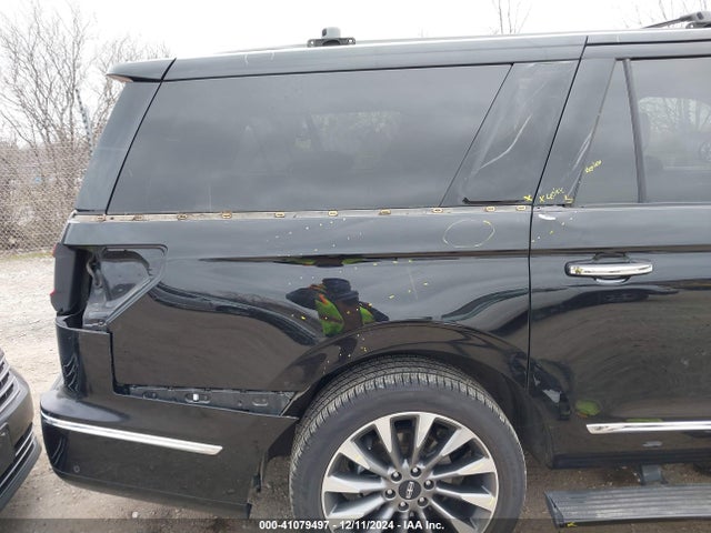 5LMJJ3JT2KEL11827 Lincoln Navigator L Select