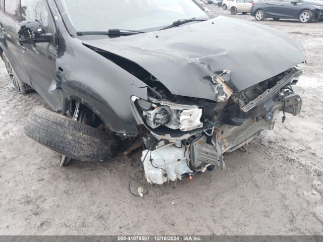 JA4AR3AWXGZ030864 Mitsubishi Outlander Sport 2.4 Es