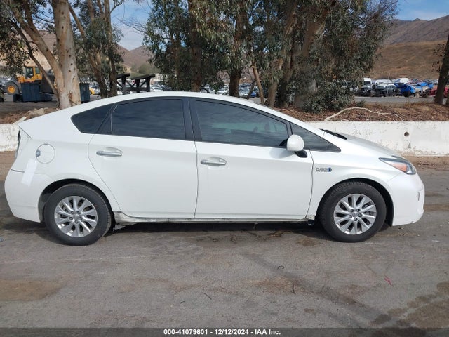 JTDKN3DP9F3073605 Toyota PRIUS PLUG-IN