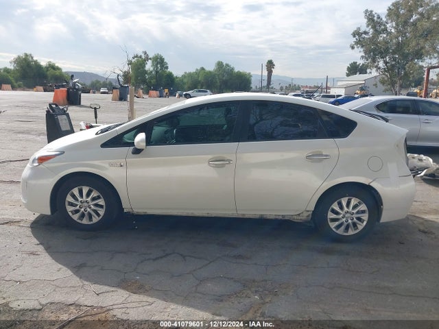 JTDKN3DP9F3073605 Toyota PRIUS PLUG-IN