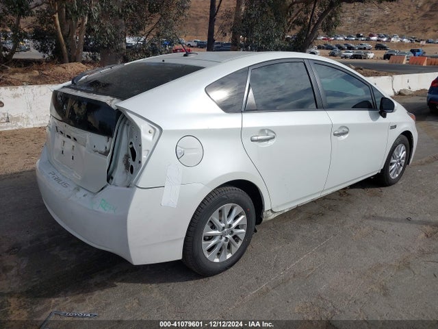 JTDKN3DP9F3073605 Toyota PRIUS PLUG-IN