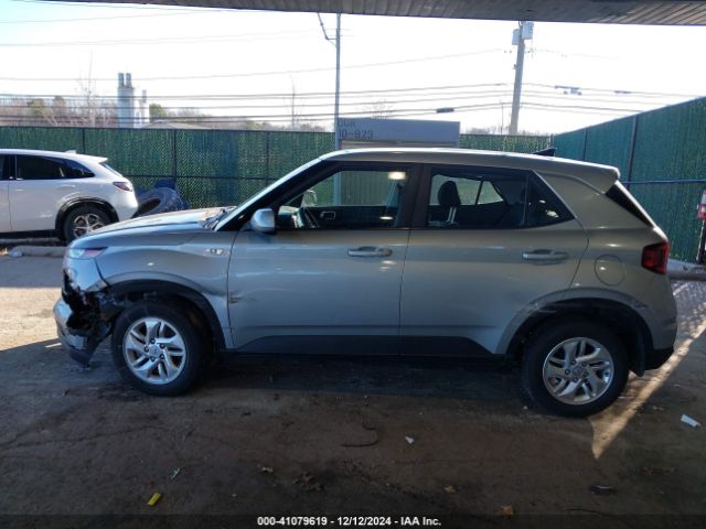 KMHRB8A34MU121343 Hyundai Venue Se