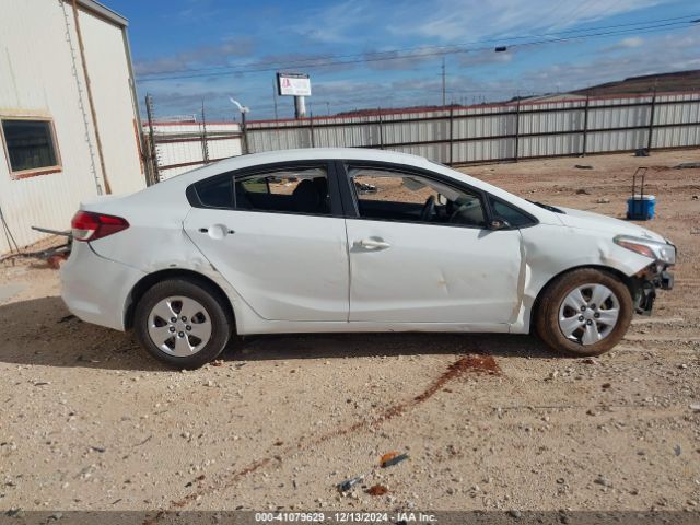 3KPFK4A78HE077922 KIA FORTE LX