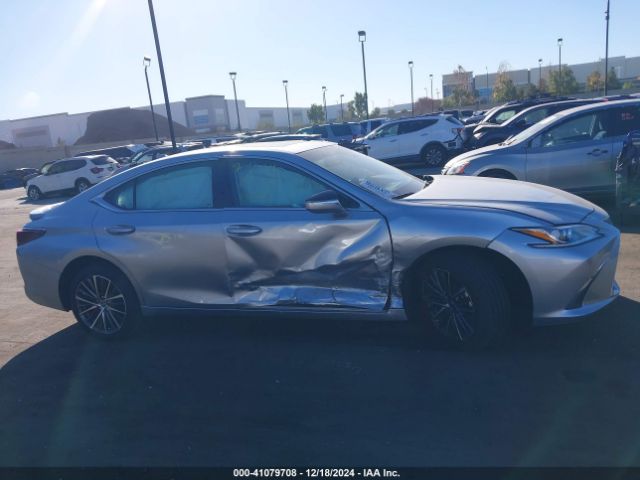 58ADA1C10PU033581 Lexus ES 300H