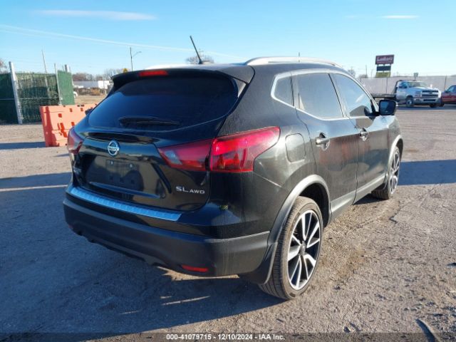 JN1BJ1CR9JW253261 Nissan Rogue Sport Sl