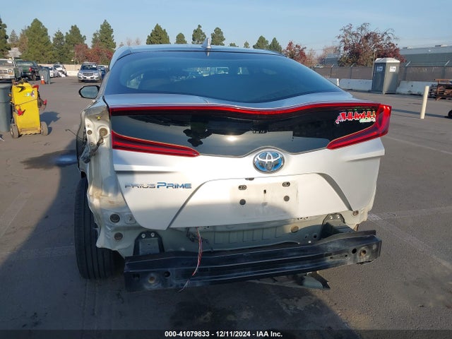 Toyota Prius Prime Plus 2018 JTDKARFP1J3091343 Image 17