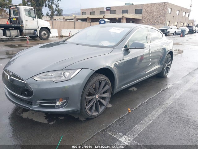 2013 TESLA MODEL S 5YJSA1CG5DFP06411 Photo 1