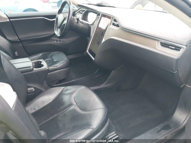 2013 TESLA MODEL S 5YJSA1CG5DFP06411 Photo 4