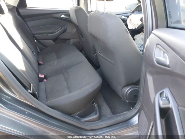 1FADP3F25FL228645 Ford FOCUS SE