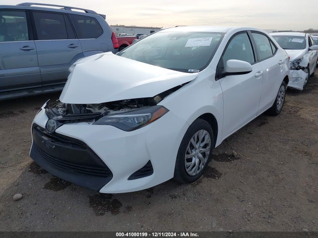 Toyota COROLLA LE 2019 5YFBURHE4KP933068 Image 2