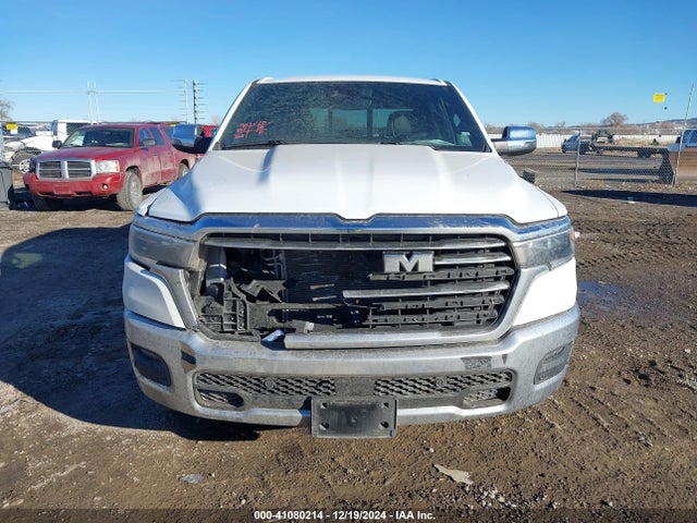 1C6SRFJP3SN562842 RAM 1500 Laramie  4x4 5'7 Box