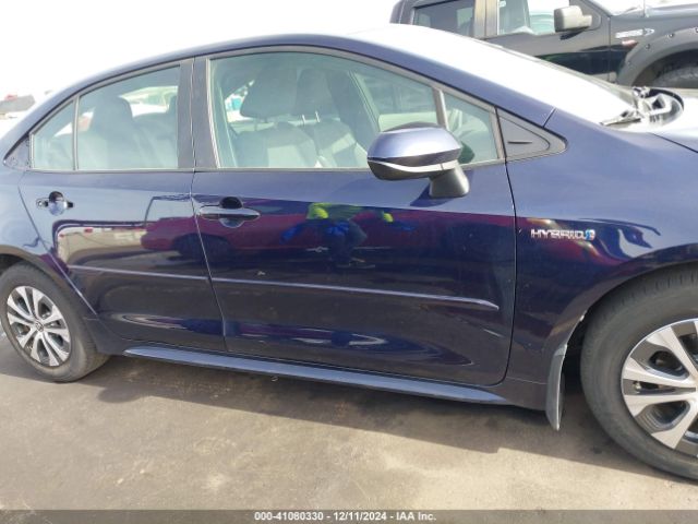 JTDEAMDE7MJ029933 Toyota Corolla Hybrid Le