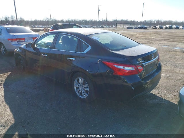 Nissan Altima 2.5 S 2017 1N4AL3APXHN367159 Image 3