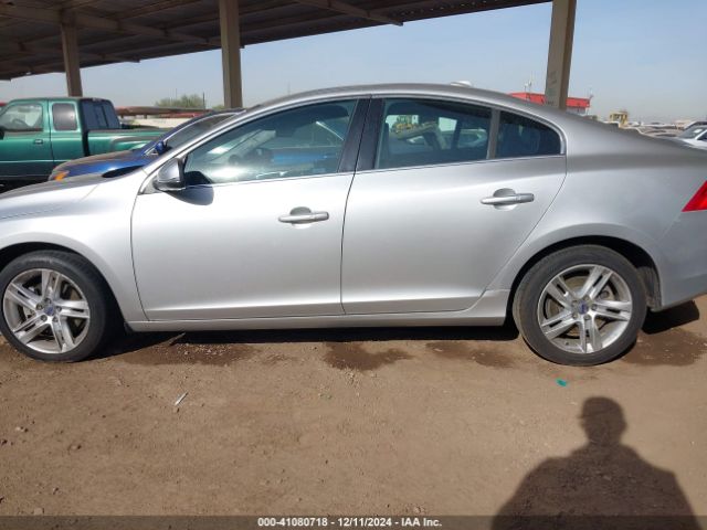 YV140MFK7F1354452 Volvo S60 T5 Premier