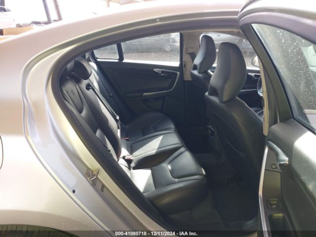 YV140MFK7F1354452 Volvo S60 T5 Premier