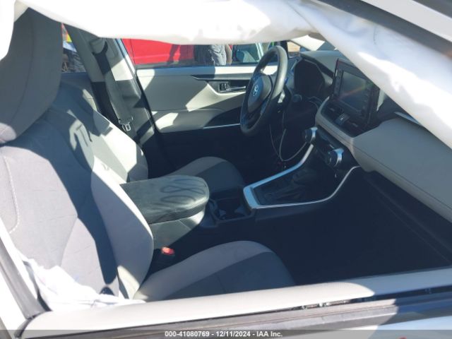 2T3W1RFV4KC005538 Toyota Rav4 Xle