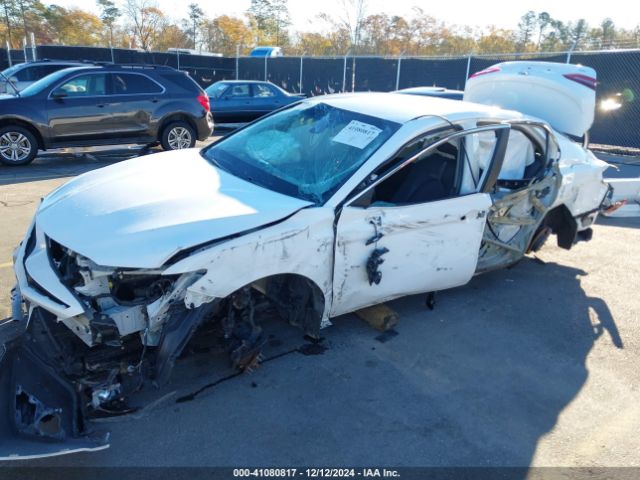 4T1G11AK7NU623645 Toyota CAMRY SE
