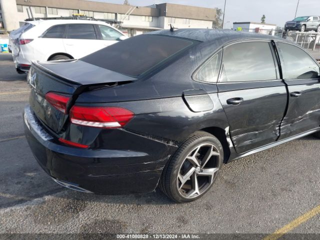 1VWMA7A32MC015455 Volkswagen Passat 2.0t R-line