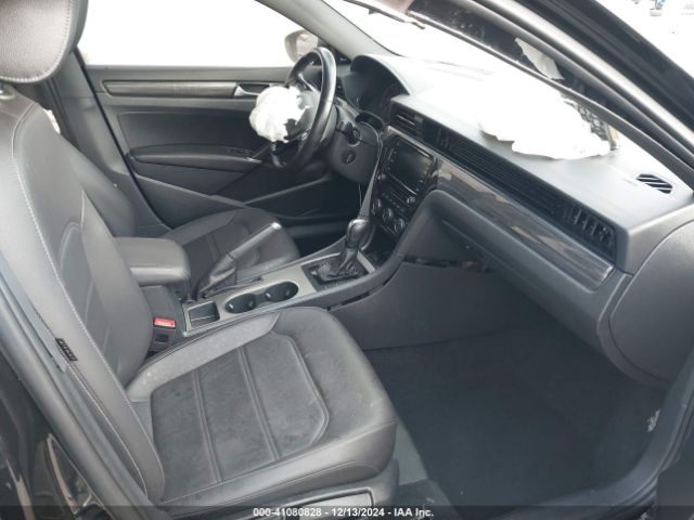 1VWMA7A32MC015455 Volkswagen Passat 2.0t R-line