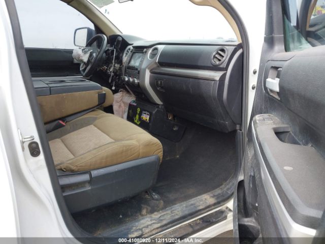 5TFUY5F13GX556313 Toyota Tundra Sr5 5.7l V8