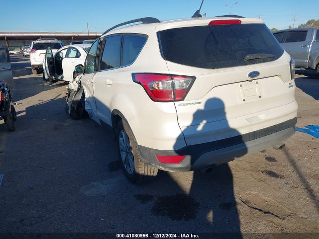 Ford ESCAPE SE 2018 1FMCU0GD5JUA54457 Image 3