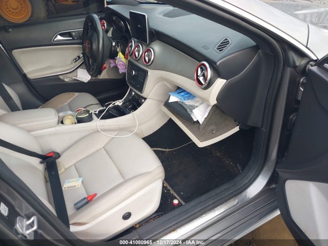 WDDSJ4GB3FN173131 Mercedes-Benz CLA 250 4MATIC