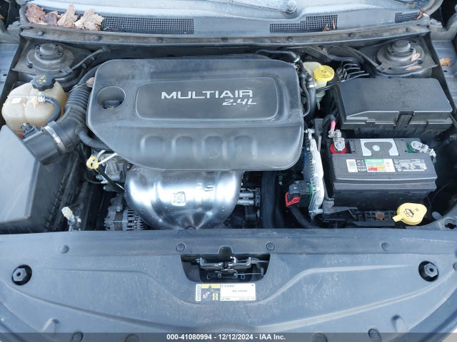 Chrysler 200 Limited 2015 1C3CCCAB7FN641068 Image 10