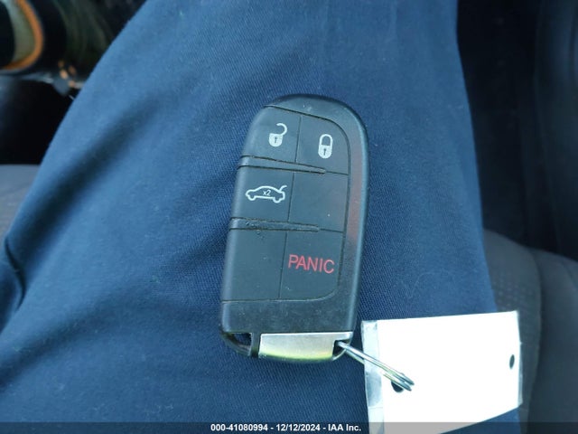 Chrysler 200 Limited 2015 1C3CCCAB7FN641068 Image 11