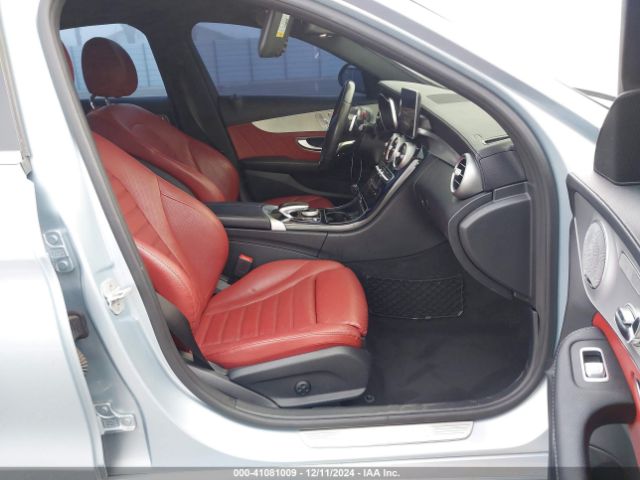 55SWF4JB6FU046747 Mercedes-Benz C 300 Luxury/sport