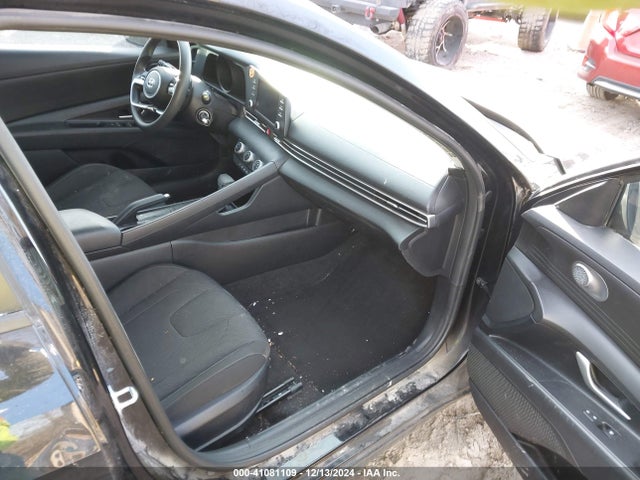 5NPLL4AG8MH025566 Hyundai ELANTRA SE