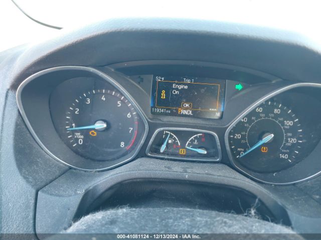 1FADP3F23HL242742 Ford FOCUS SE