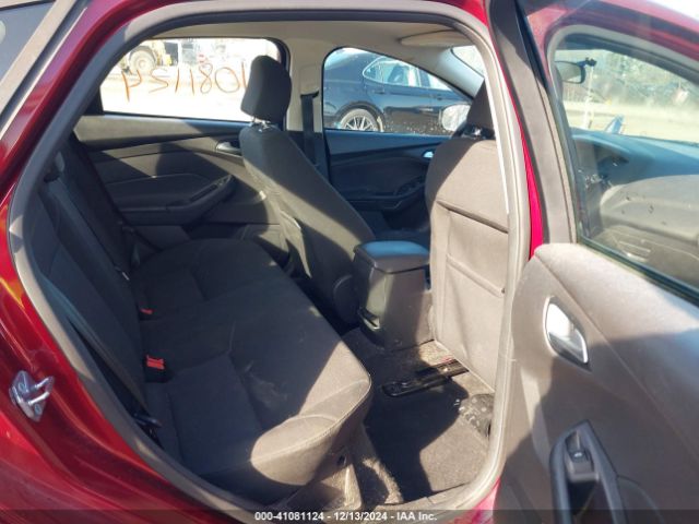 1FADP3F23HL242742 Ford FOCUS SE