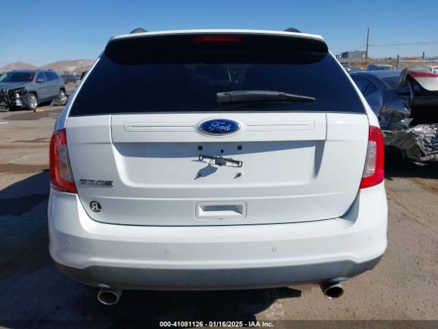 2FMDK3GC4EBB54810 Ford EDGE SE