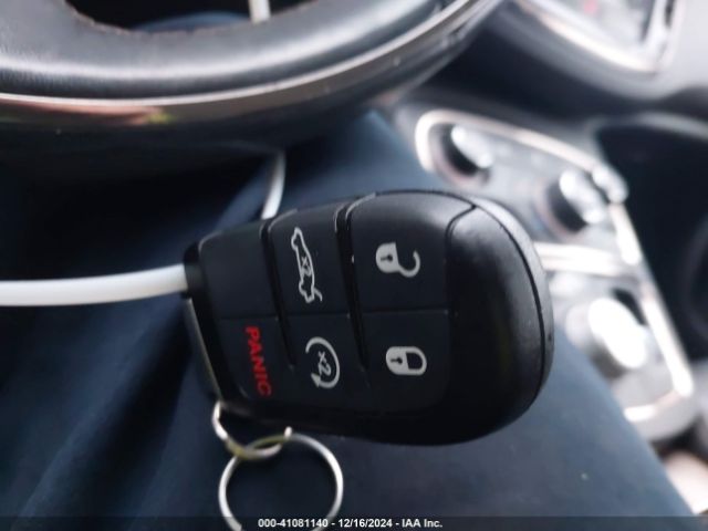 1C3CCCCGXGN139357 Chrysler 200 C