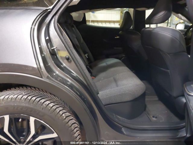JTDAAAAF8P3001027 Toyota Crown Xle