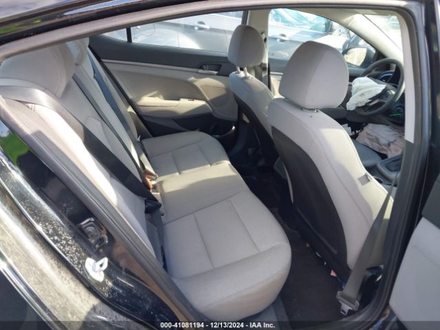 5NPD74LF9HH111584 Hyundai ELANTRA SE