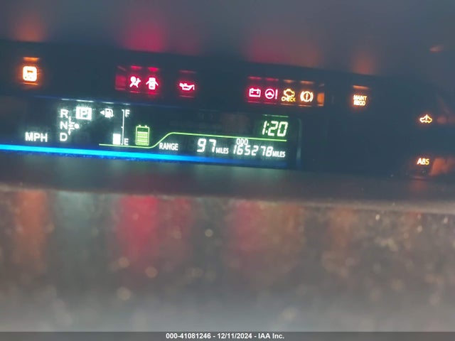 Toyota Prius V Two 2015 JTDZN3EUXFJ035735 Image 15