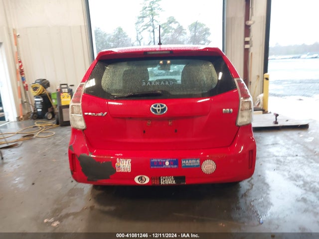 Toyota Prius V Two 2015 JTDZN3EUXFJ035735 Image 16