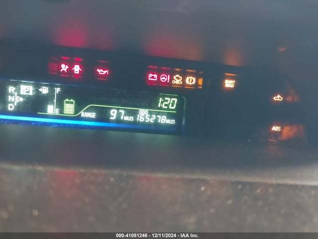Toyota Prius V Two 2015 JTDZN3EUXFJ035735 Image 7