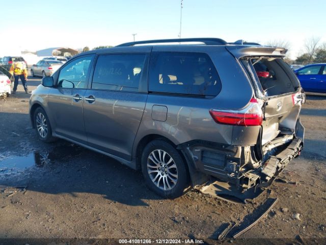 5TDYZ3DC2LS042198 Toyota SIENNA XLE