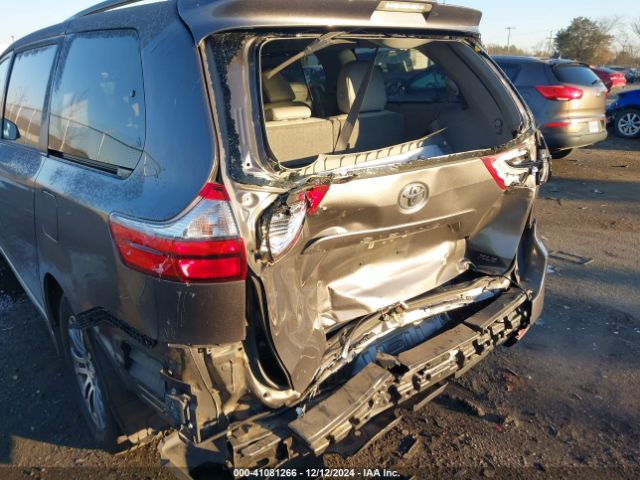 5TDYZ3DC2LS042198 Toyota SIENNA XLE