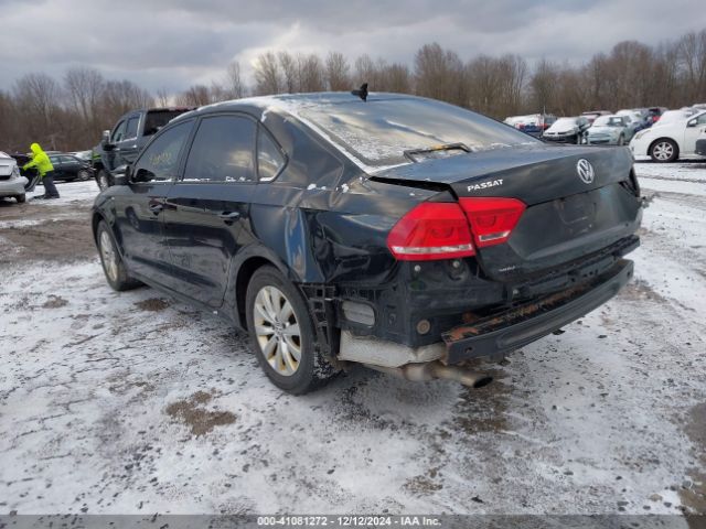 1VWAT7A39FC050638 Volkswagen Passat 1.8t Wolfsburg Edition